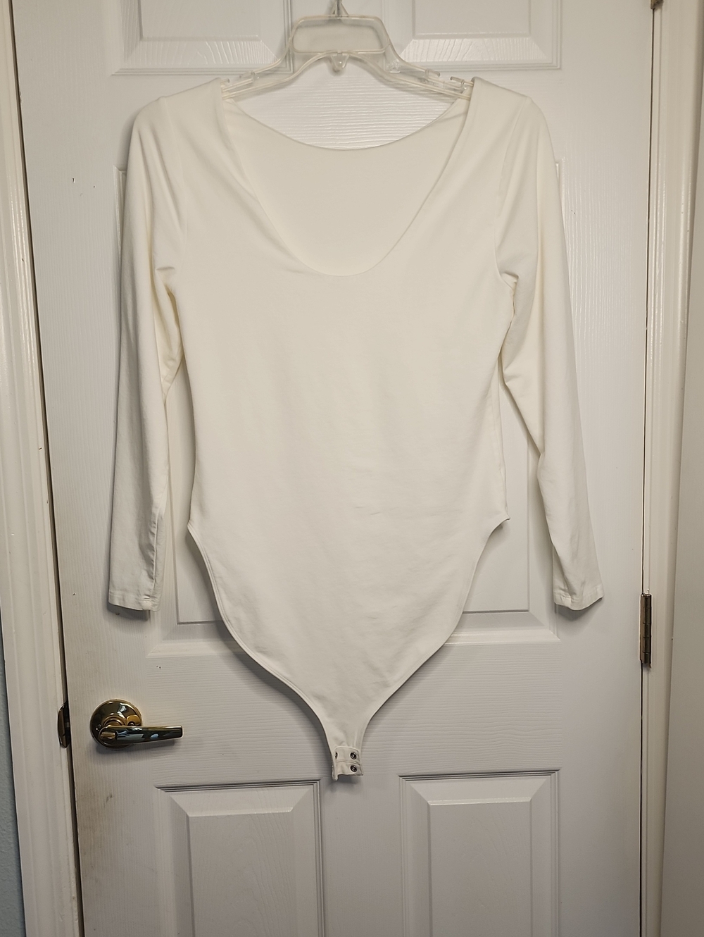 Classic Scoop Neck Long Sleeve Bodysuit in White